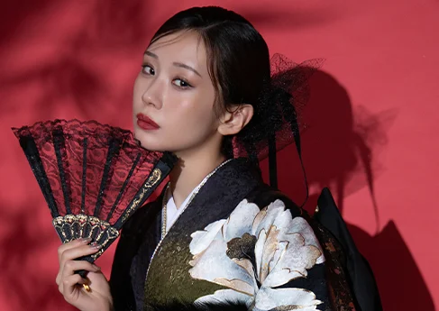 成人写真「Chic Kunoichi」