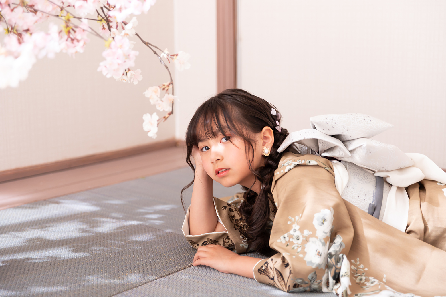 【函館店】桜をたっぷり使った新背景《和室》を使用した七五三7歳のお写真をご紹介🌸