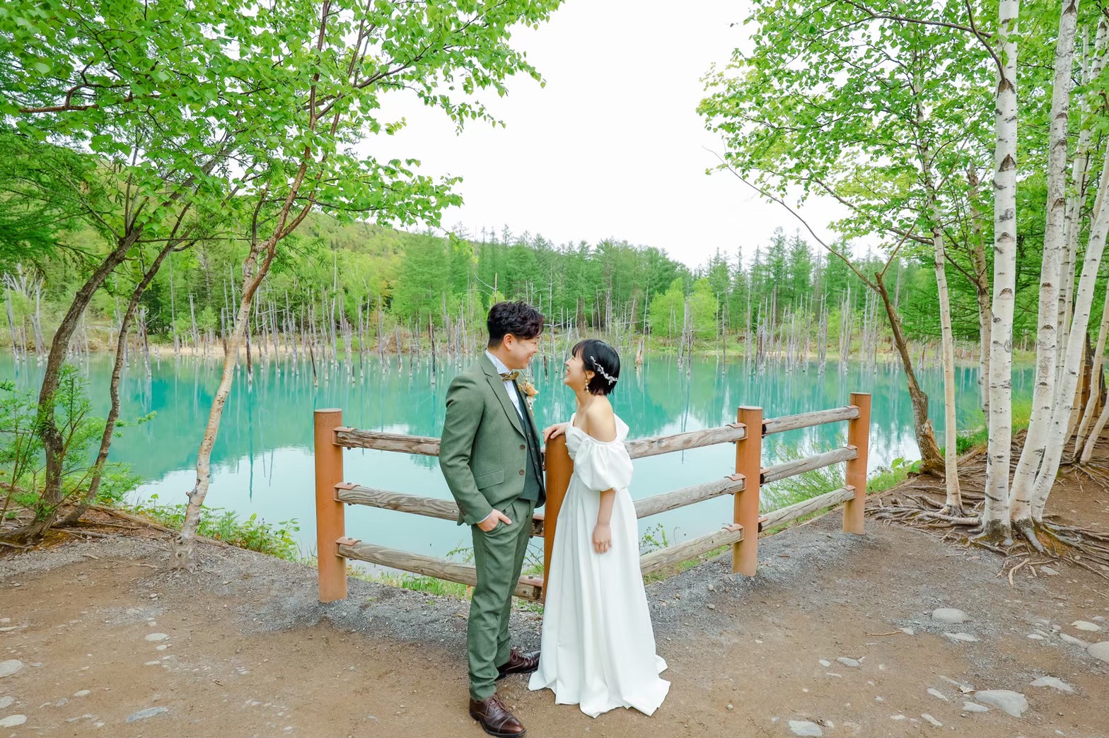 北海道の神秘的な観光スポット美瑛の「青い池」をご紹介します♡